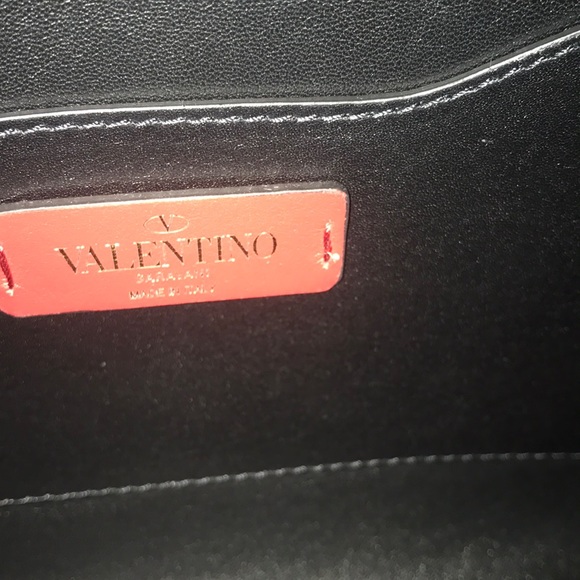 Sold 🤩Valentino Garavani Clutch - Picture 6 of 8